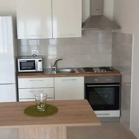 Apartament Bilobrk *