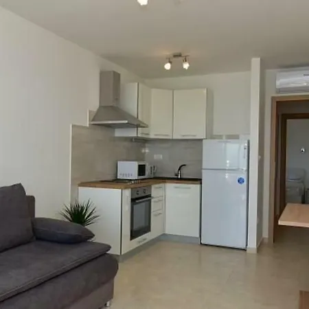 Bilobrk Apartment Trogir